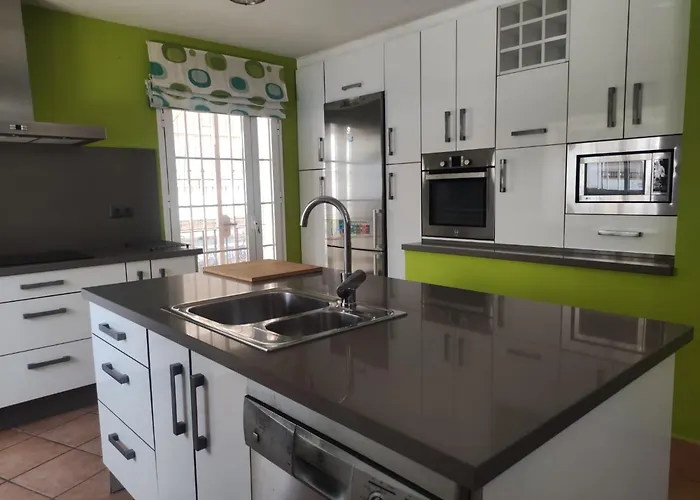 San Miguel Con Solarium Y Barbacoa *